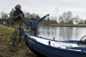 Robson Green blessing the river Tay with whisky